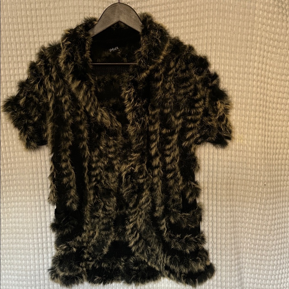 Fuzzy rabbit hair Black and Brown Short Sleeve vest with pockets.